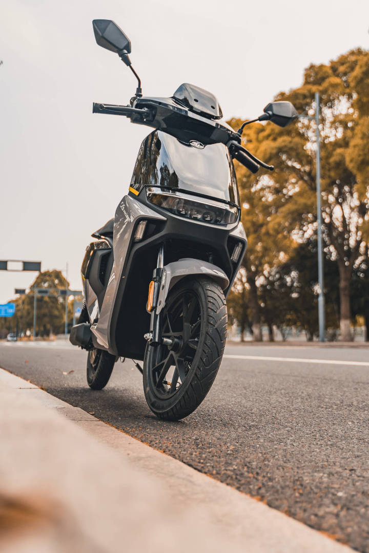 九号电动机械师mmax90支持多大快充,九号电动车机械师mmax90测评