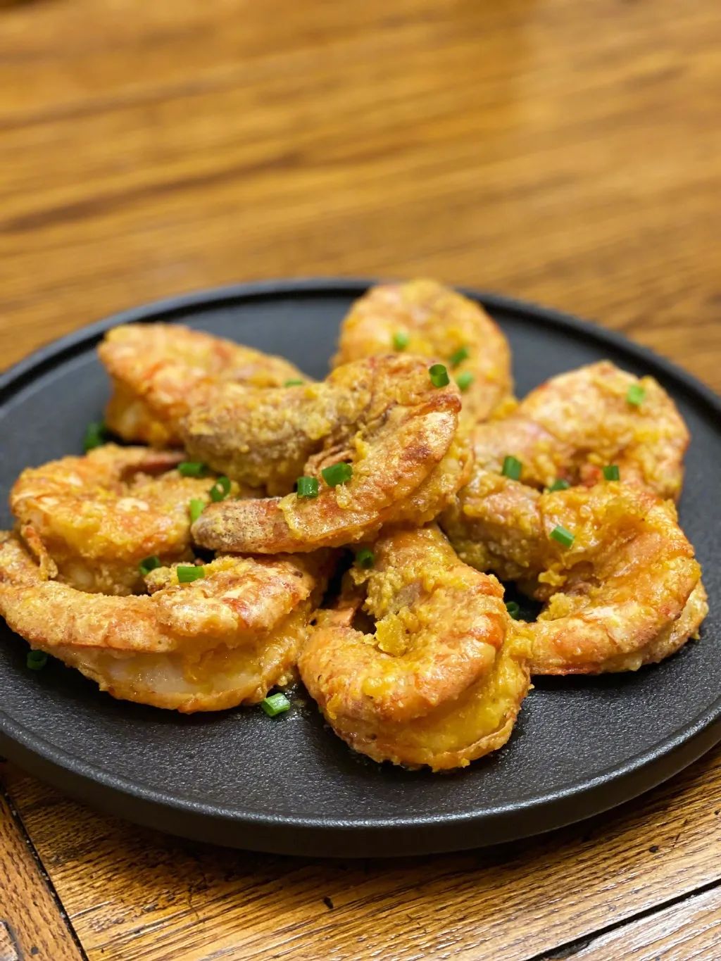 吃虾吃到生虾,吃虾吃到像口香糖