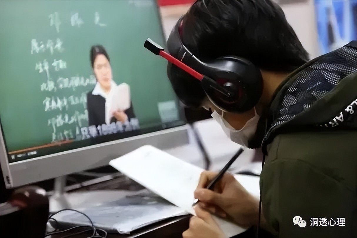 青少年网络成瘾的心理干预,青少年药物成瘾如何解决