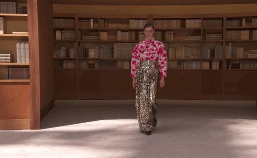 易梦玲网红衣服,易梦玲穿迪奥古董高定