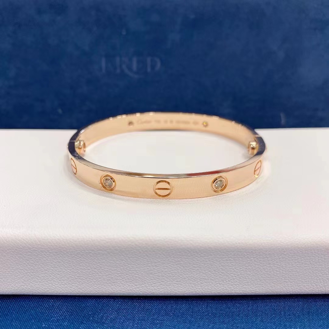 18k金和黄金回收哪个值钱,18k金和铂金哪个回收贵