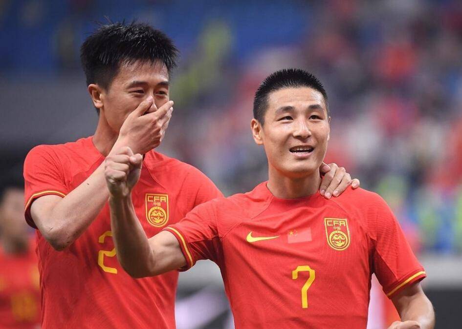 国足2-0巴勒斯坦踢得什么比赛,这才是中国足球精彩比赛