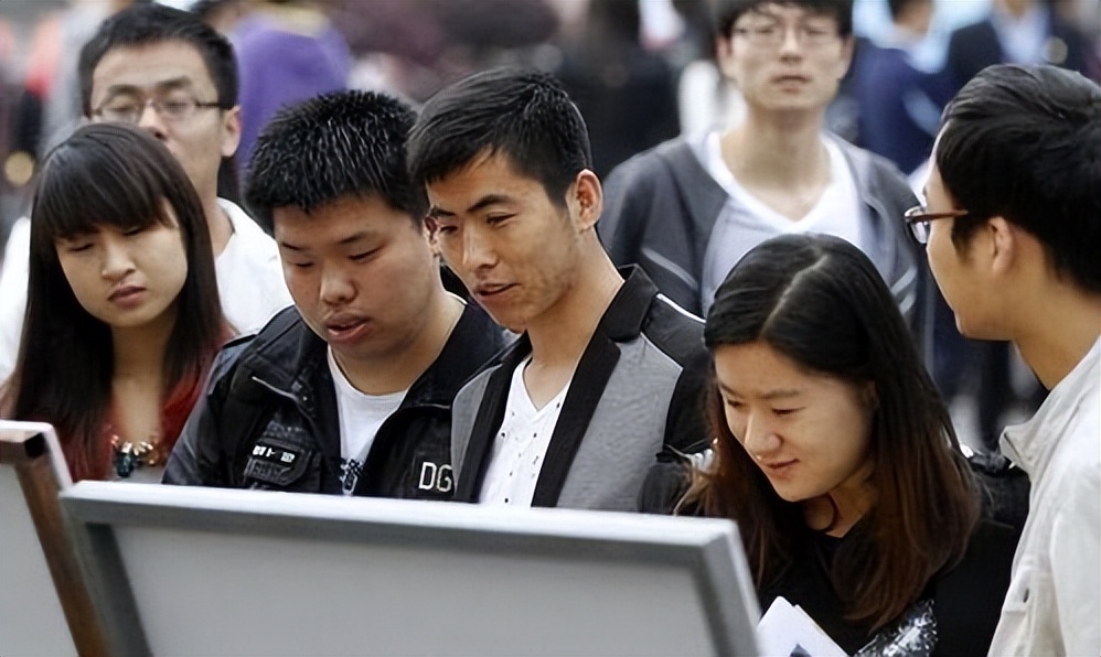 专科生迎来“好消息”，满足条件免试就能升本，或将9月开始实行