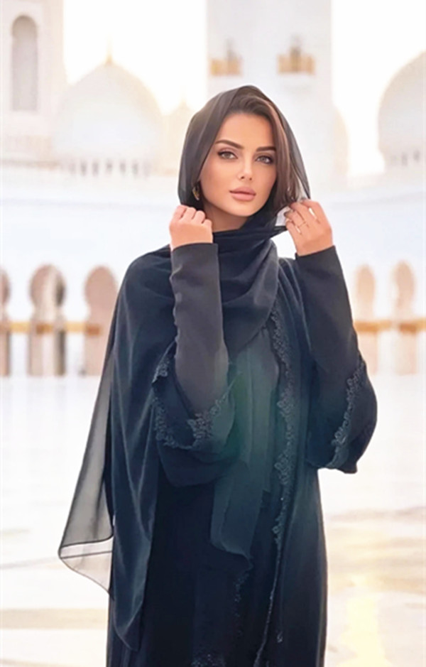 伊朗第一超模mahlagha敢回伊朗吗,伊朗第一超模mahlagha高清图