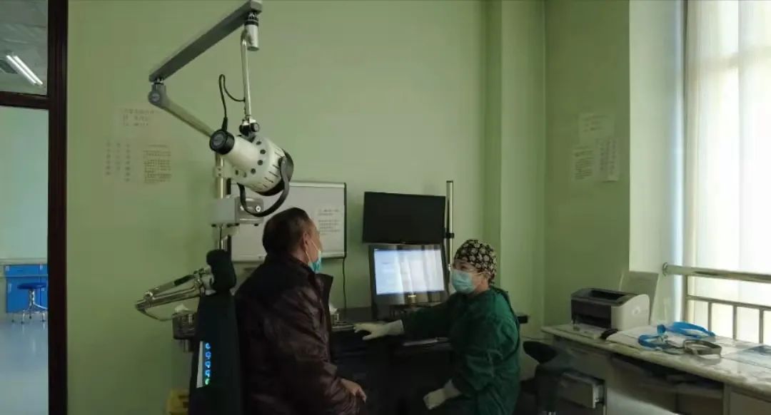 医院开展爱耳日义诊宣传活动,耳科义诊活动