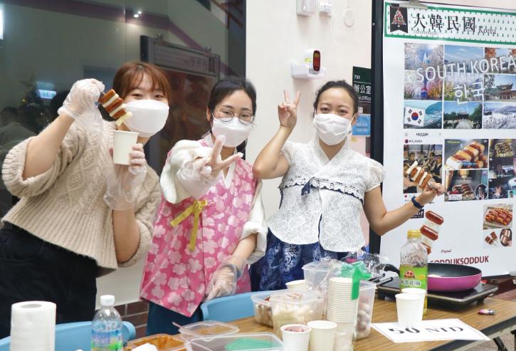 大学生摆摊卖什么东西吸引人,摆摊在学校边卖吃的又简单又好卖