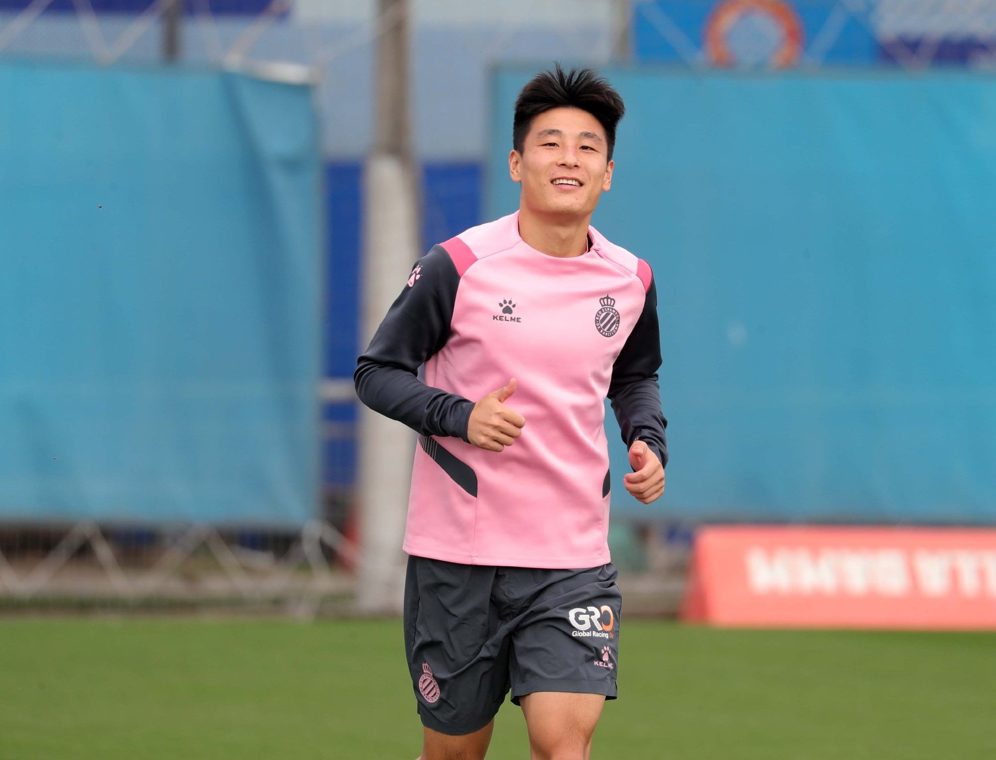 武磊祝贺中国女足亚洲杯夺冠,武磊韦世豪祝贺女足夺冠