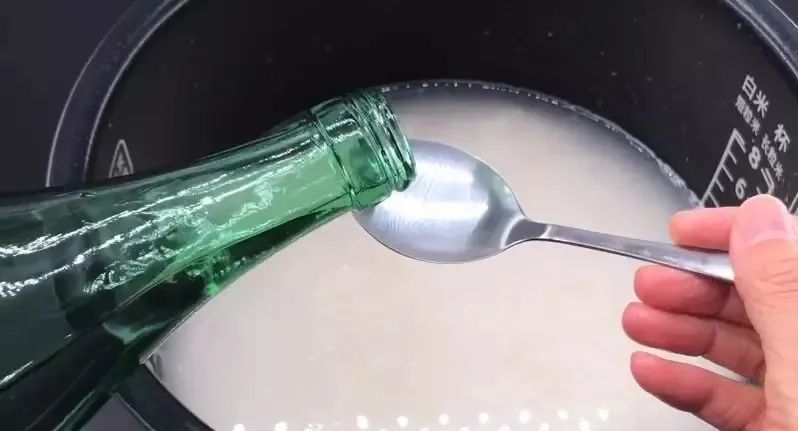 怎样煮米饭煮得又香又软,煮米饭怎么煮更香更好吃