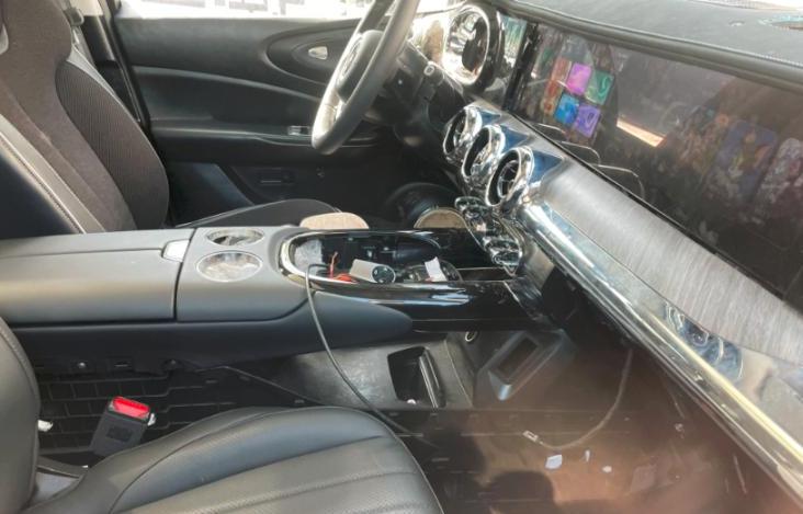 长城魏派全新复古suv圆梦实车曝光,长城旗下魏牌圆梦内饰谍照曝光