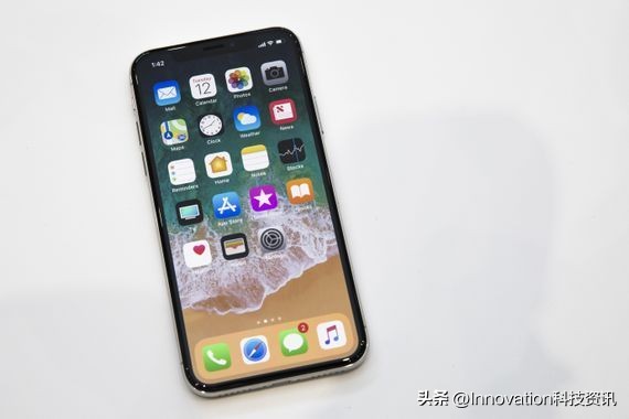 iphonese系列到底值不值得入手,看完再买新款iphonese全解析