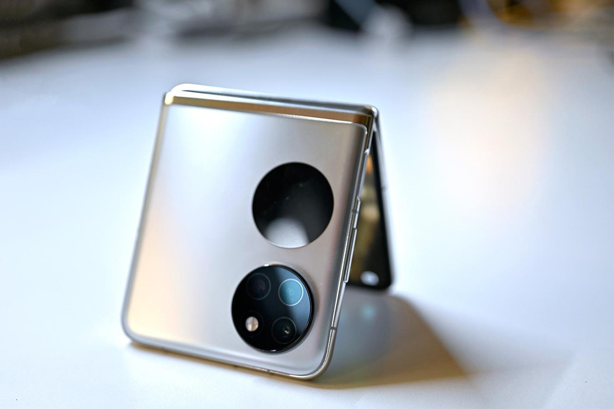 华为新品折叠旗舰mate,华为mate50新款发布