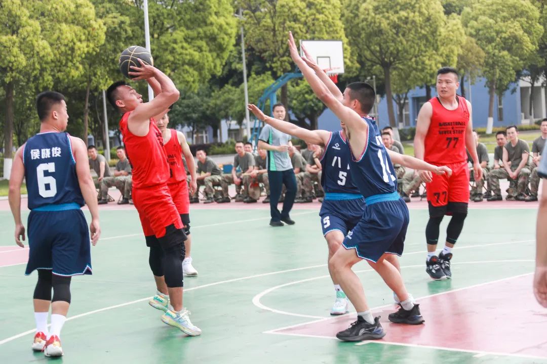 军营帅气视频,镜头下的军营青春岁月