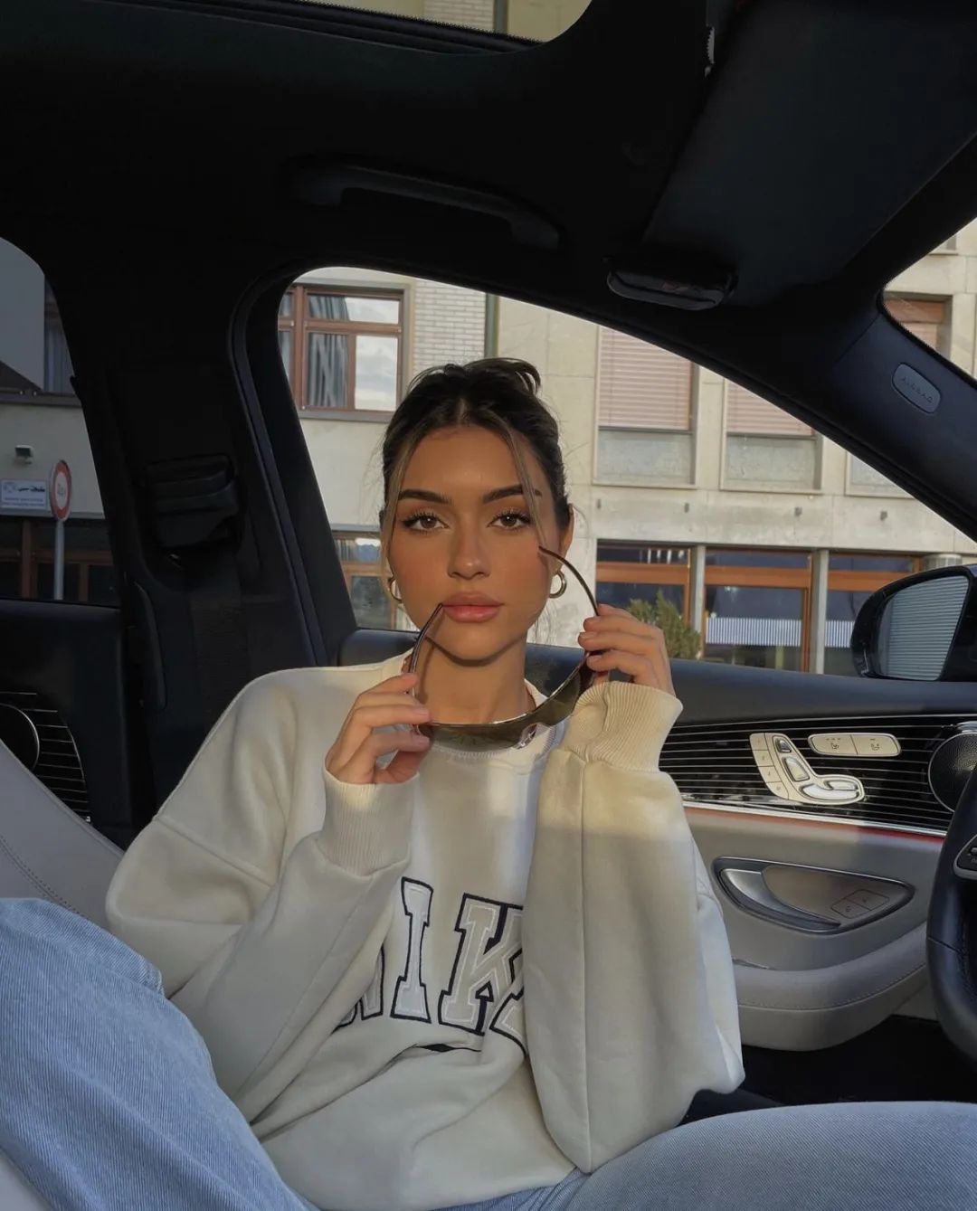 夏天黄黑皮穿搭技巧,黄黑皮夏天穿衣技巧