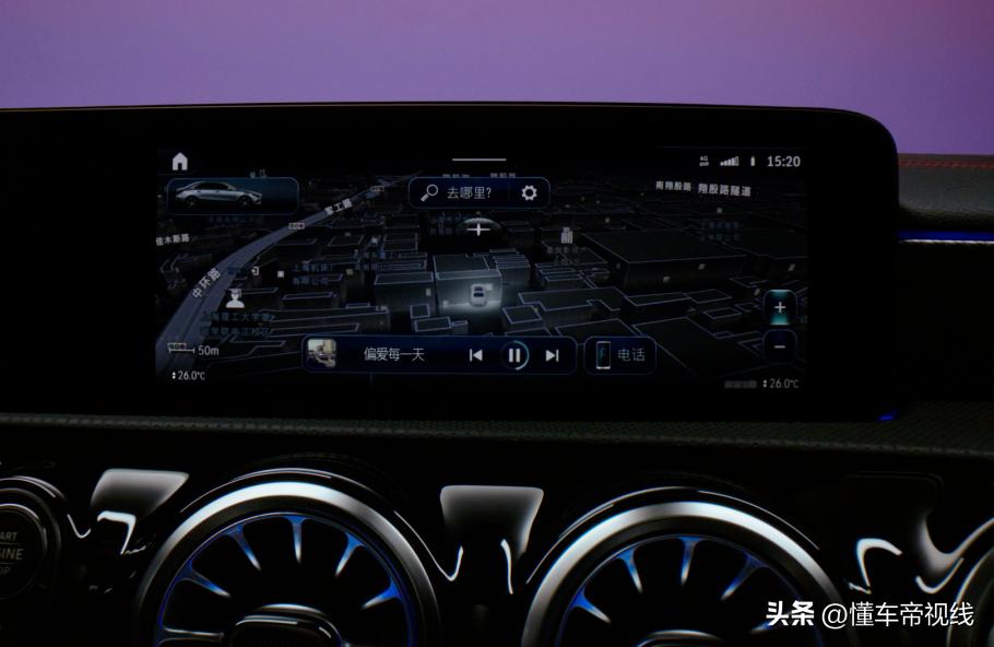 奔驰梅赛德斯24款落地价多少钱,新款奔驰24万元