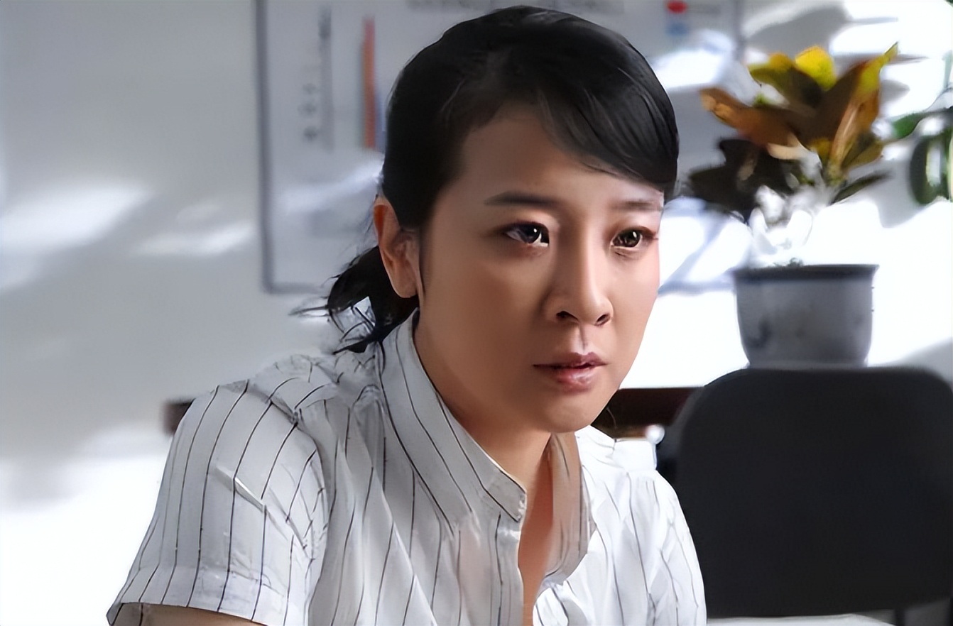 陈小艺婚后生活,52岁陈小艺分居11年