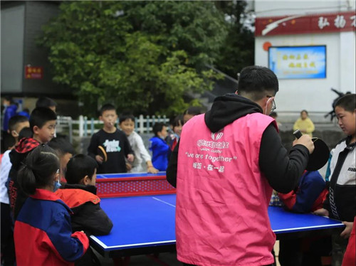 为中国足球梦想助力,为农村孩子筑梦爱心公益活动