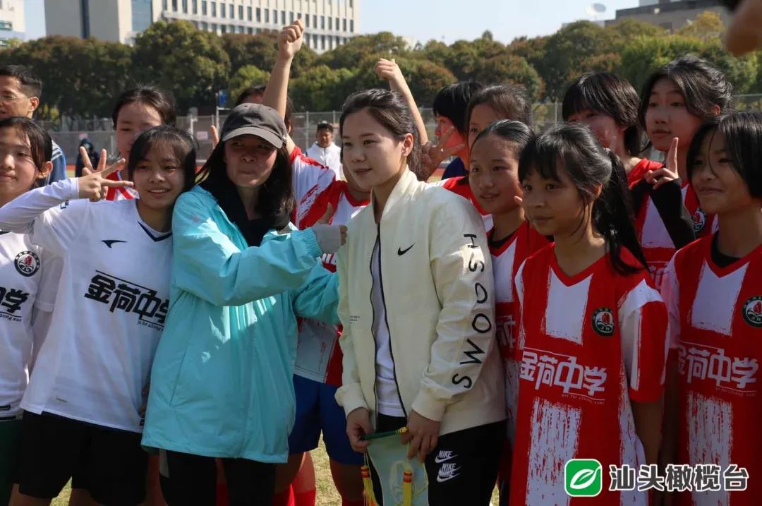 肖裕仪汕头形象大使,肖裕仪汕头国际服装博览会