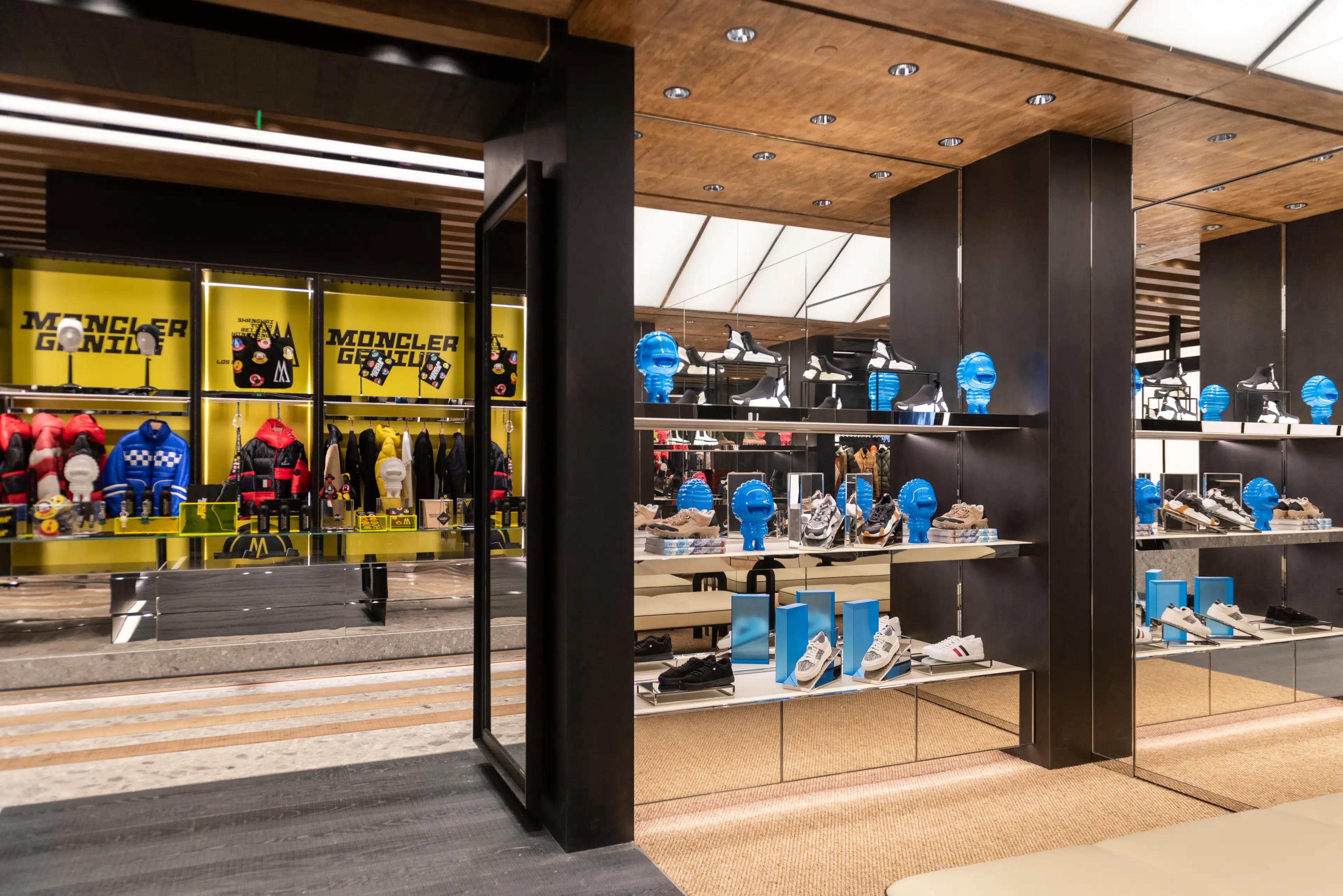 盟可睐moncler男鞋,盟可睐moncler上海专卖店