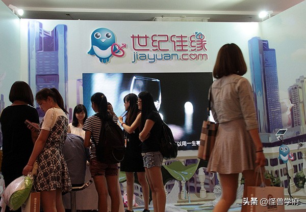 逼死丈夫索要千万，“毒妻”翟欣欣撤回上诉，并偿还巨额现金