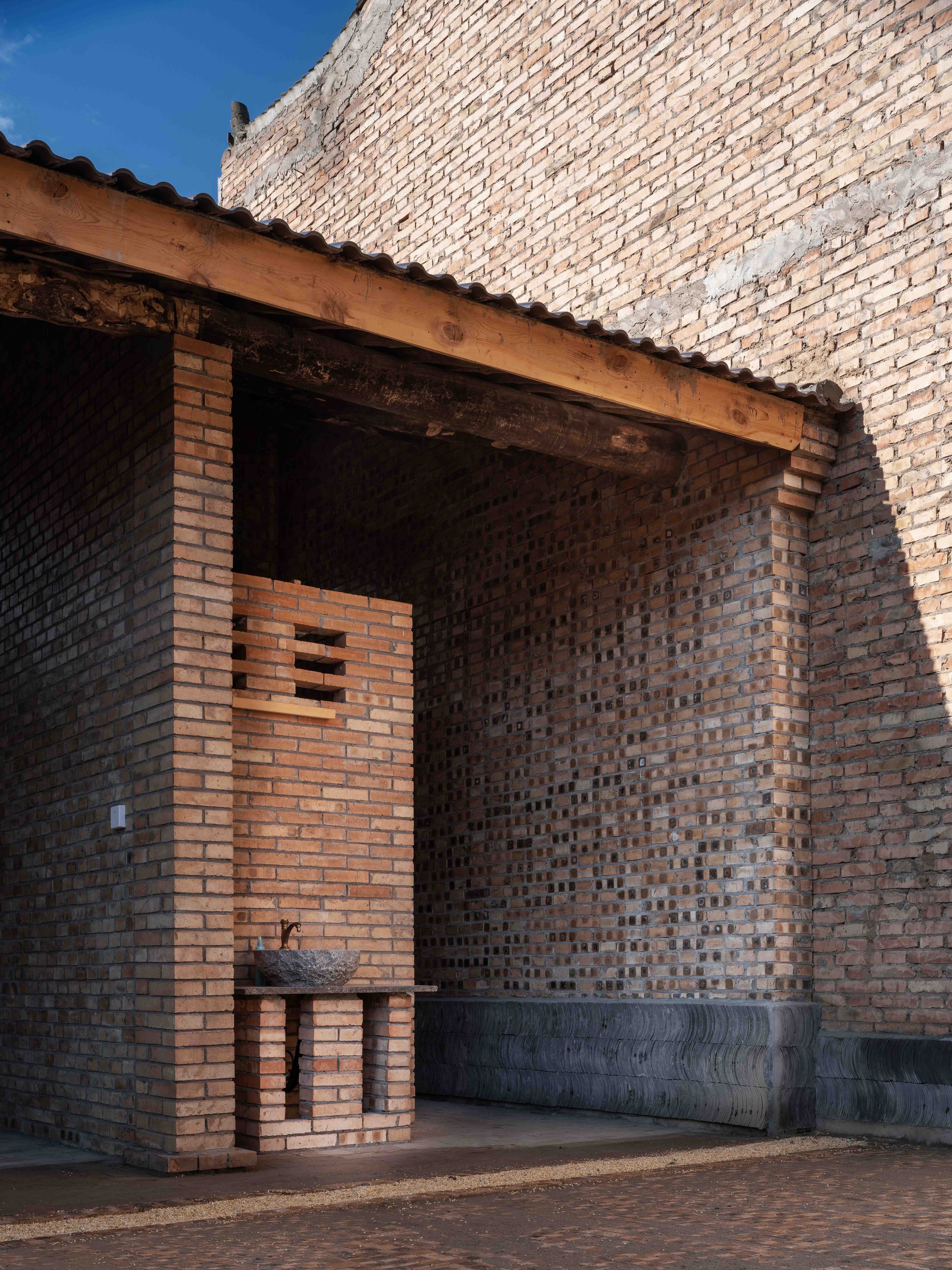 陕西一高校老师,西安一高校老师带学生创业