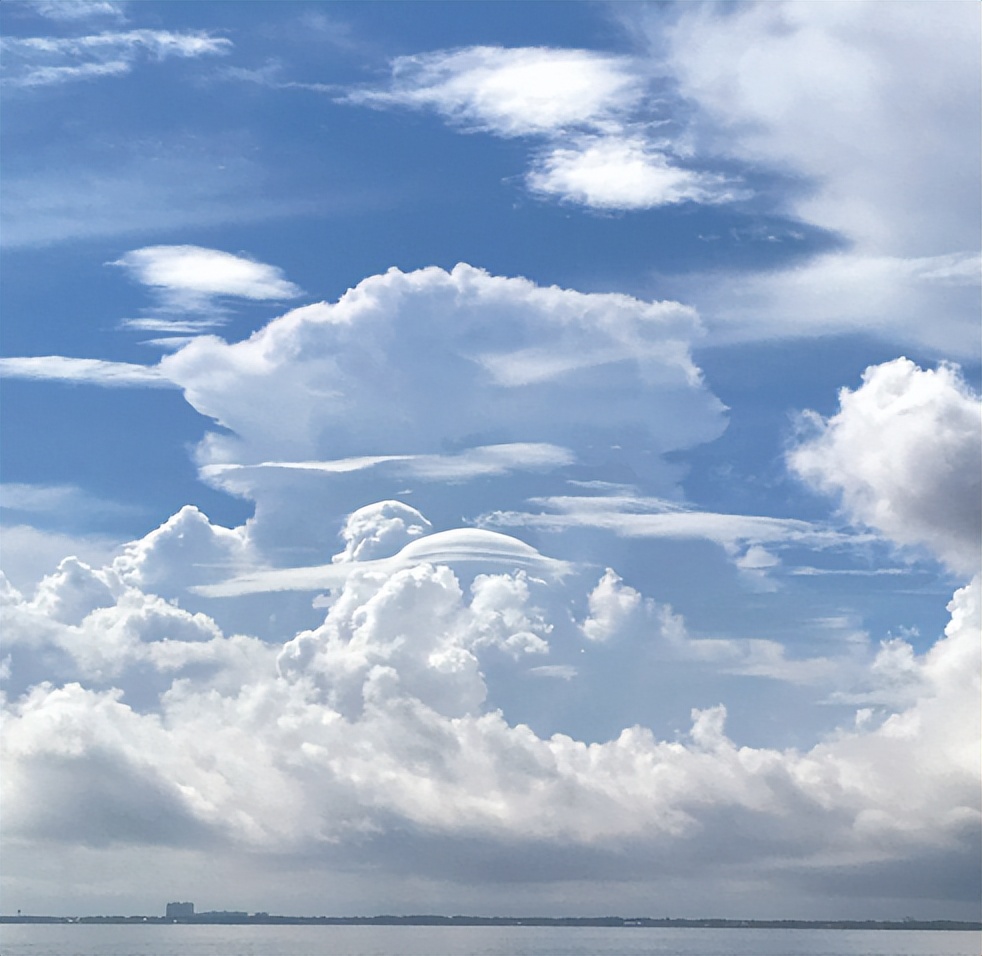 知言合一教育摄影技能分享||唯美白云摄影欣赏，每一张都令人惊艳