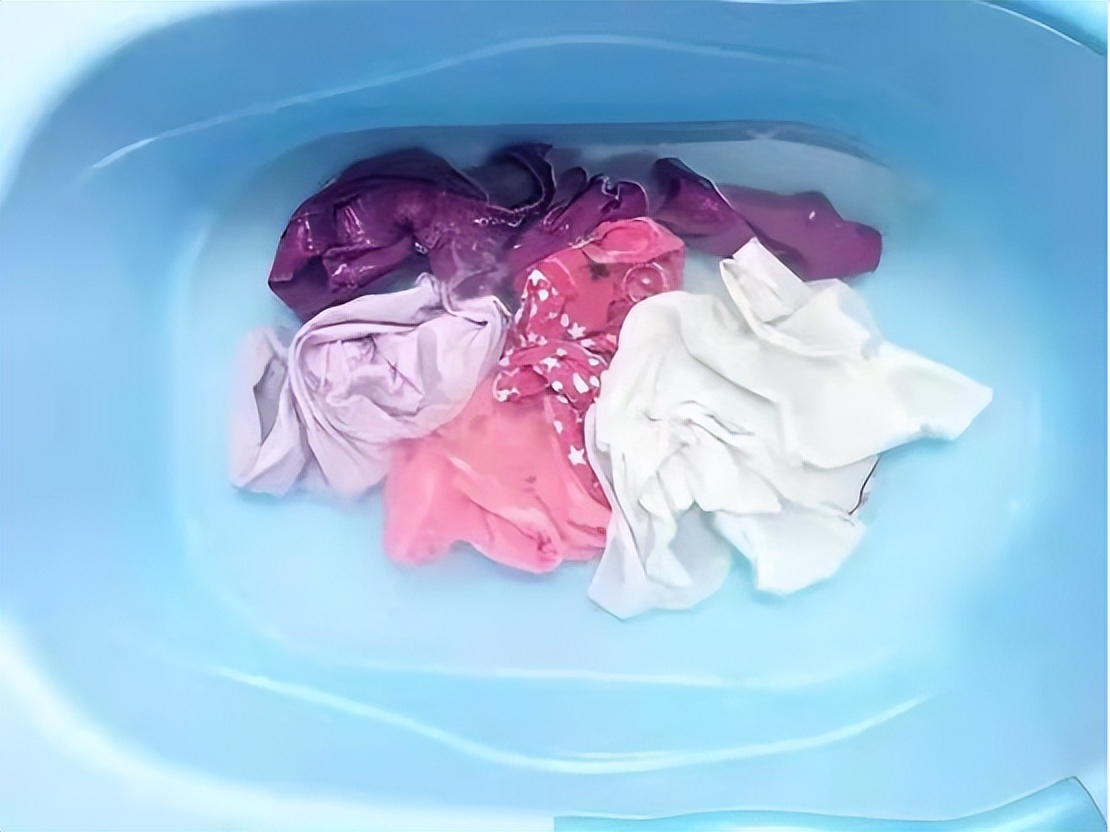 肛门瘙痒潮湿是什么原因怎么治疗,肛门周围潮湿又痒怎么治疗