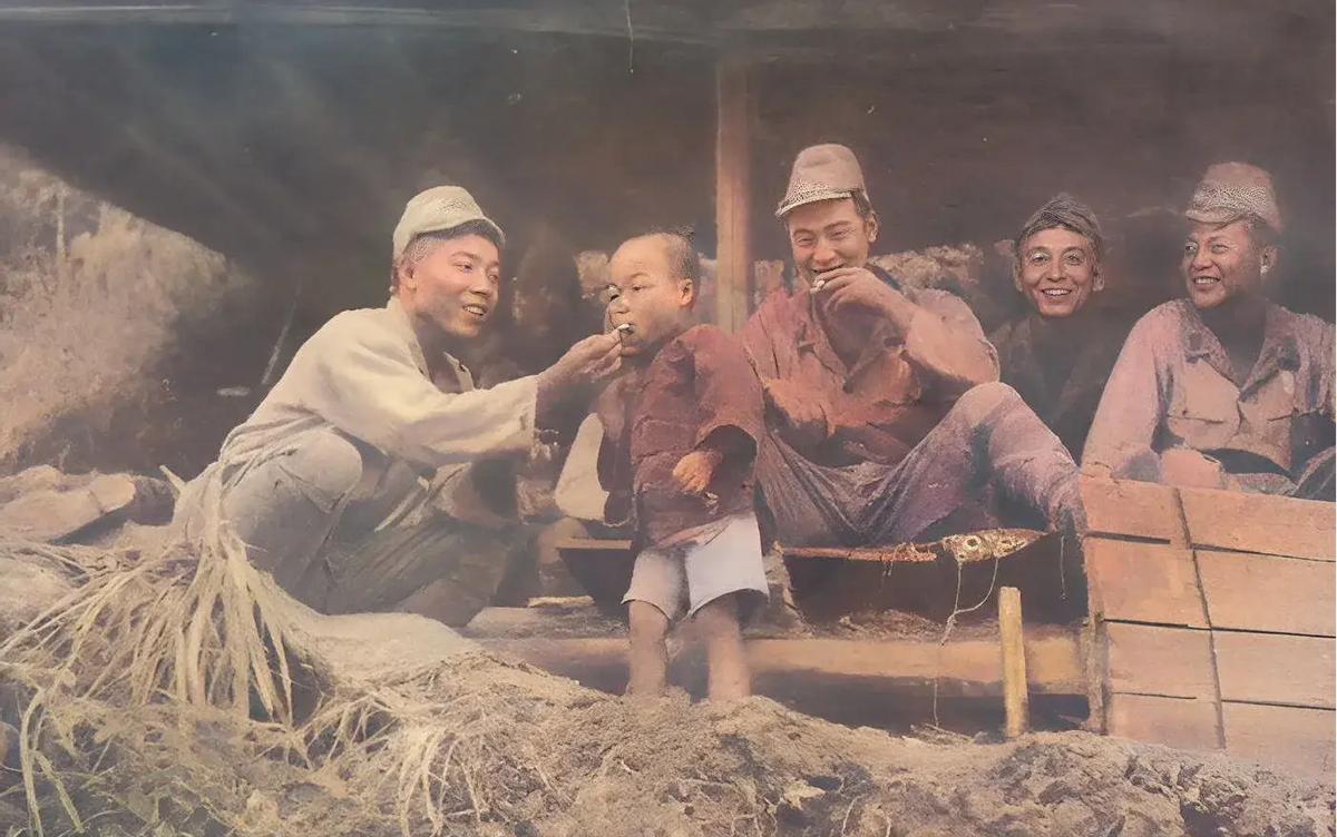 日军侵华兽行,日军当着国军的面杀俘虏