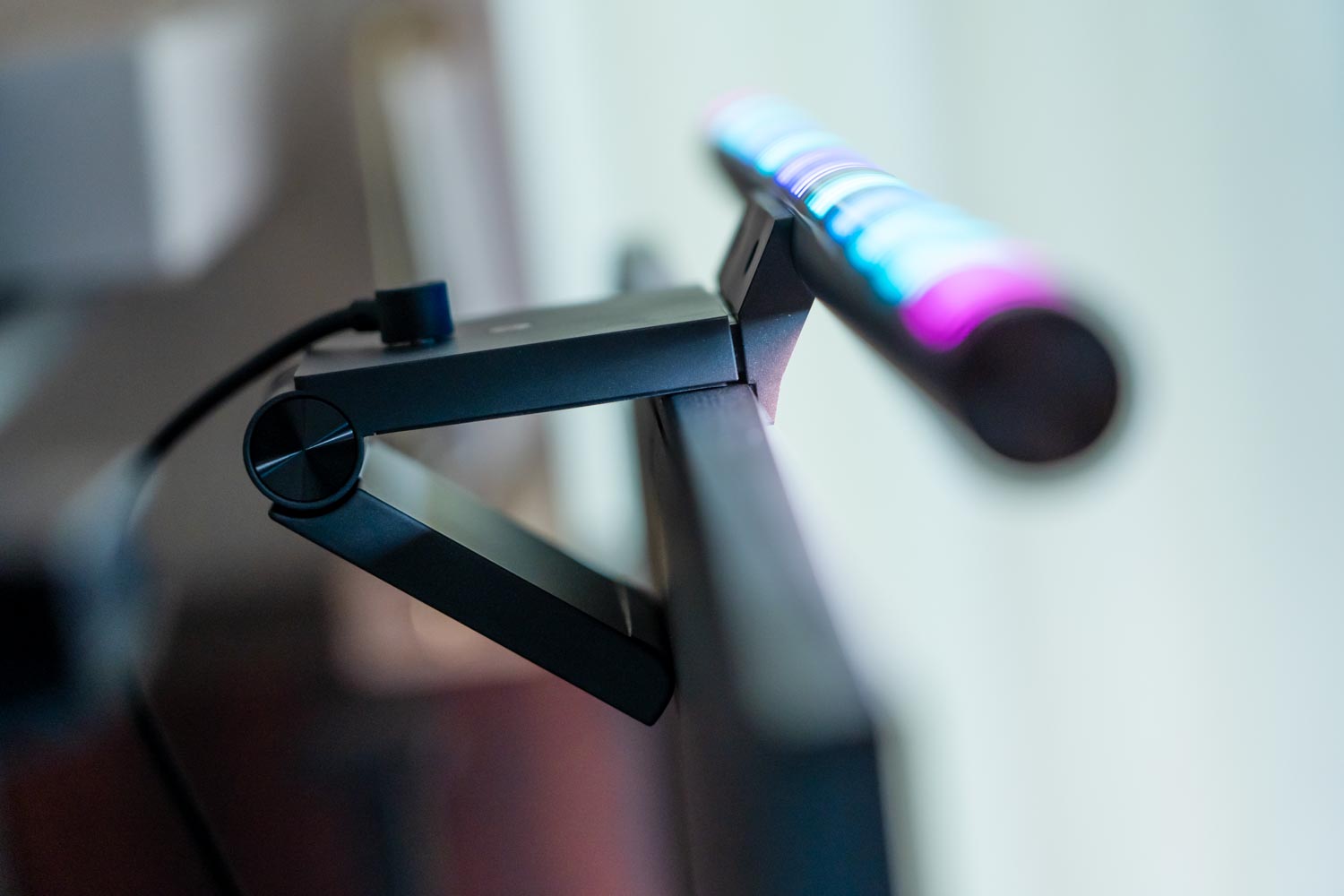 徕美视曲面屏幕挂灯评测,徕美视曲面屏幕挂灯测评