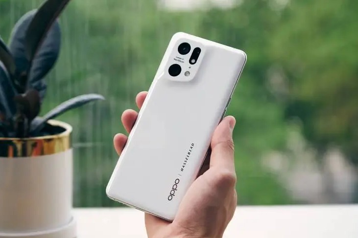 买手机建议一步到位，这4款“低价高配”手机，用个三五年没问题