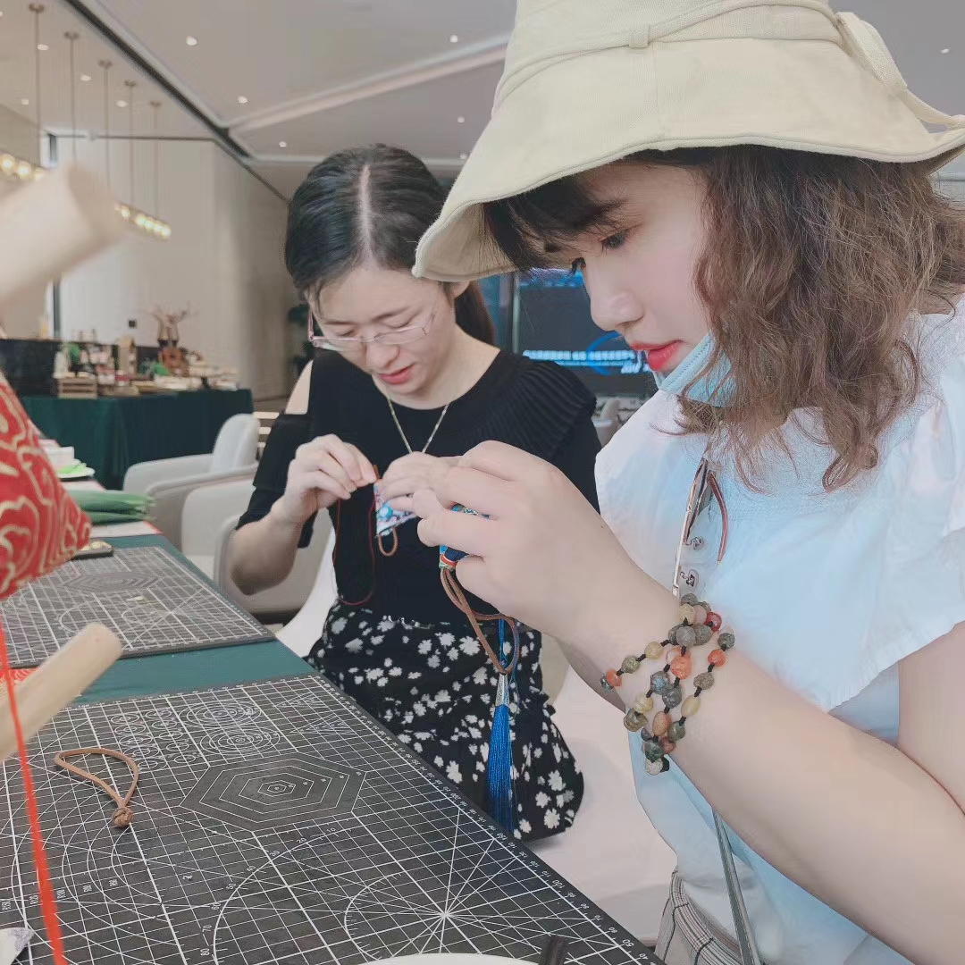 对店铺目标消费人群分析,生意参谋如何分析竞争店铺人群