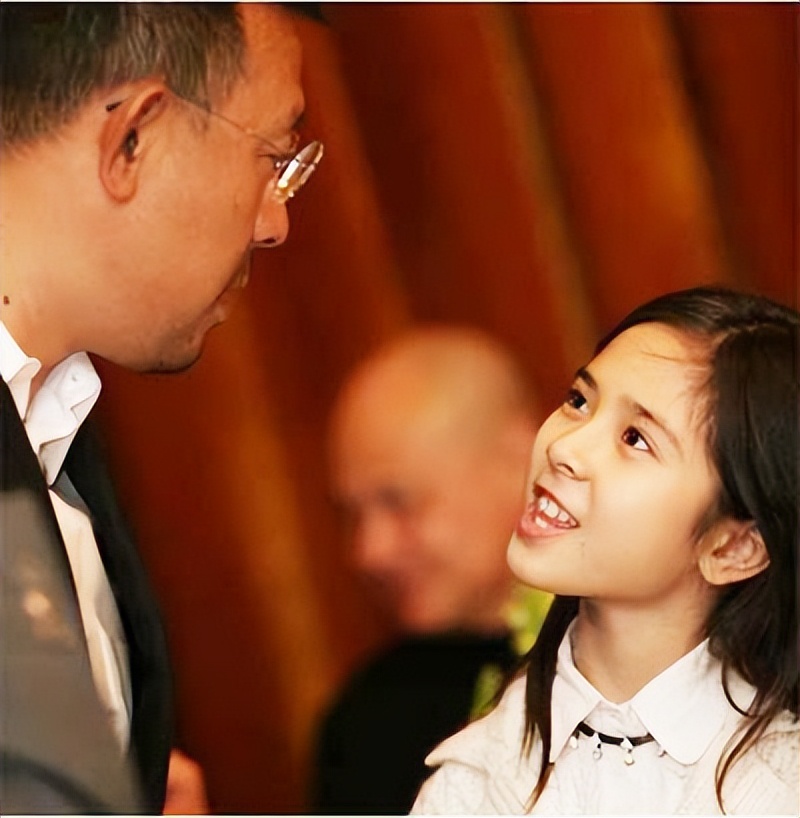 姜家有女初长成！女儿最害怕看见我流泪，如今姜文有心事