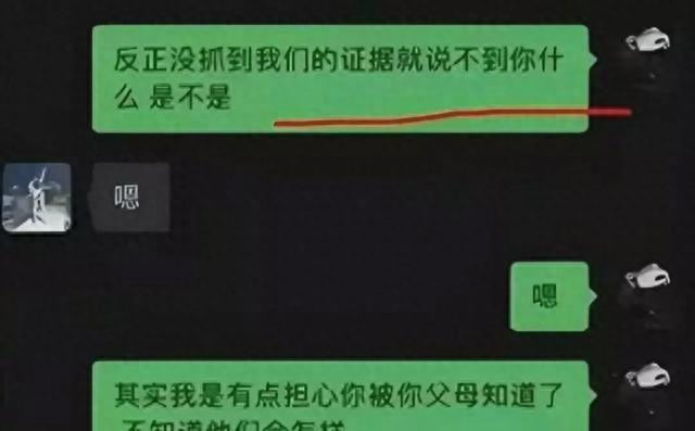 车展上的顶级车模让人迈不动步子,车展十分养眼的车模让人印象深刻