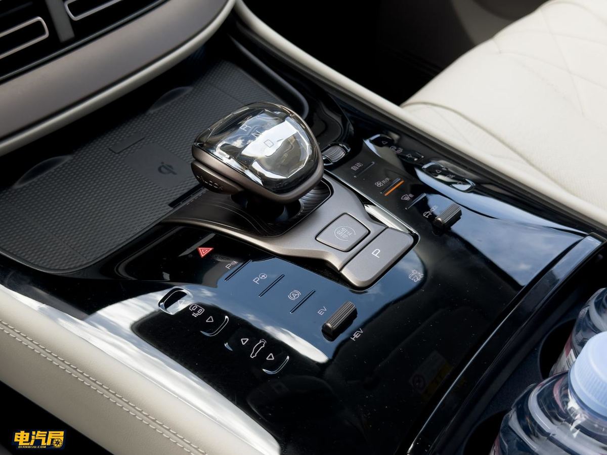 全新腾势d9试驾视频,腾势d9豪华沉浸式体验