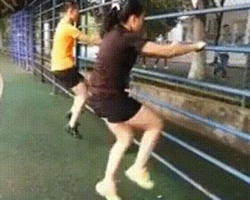 短跑100米动作训练,100米短跑的技巧的起跑动作