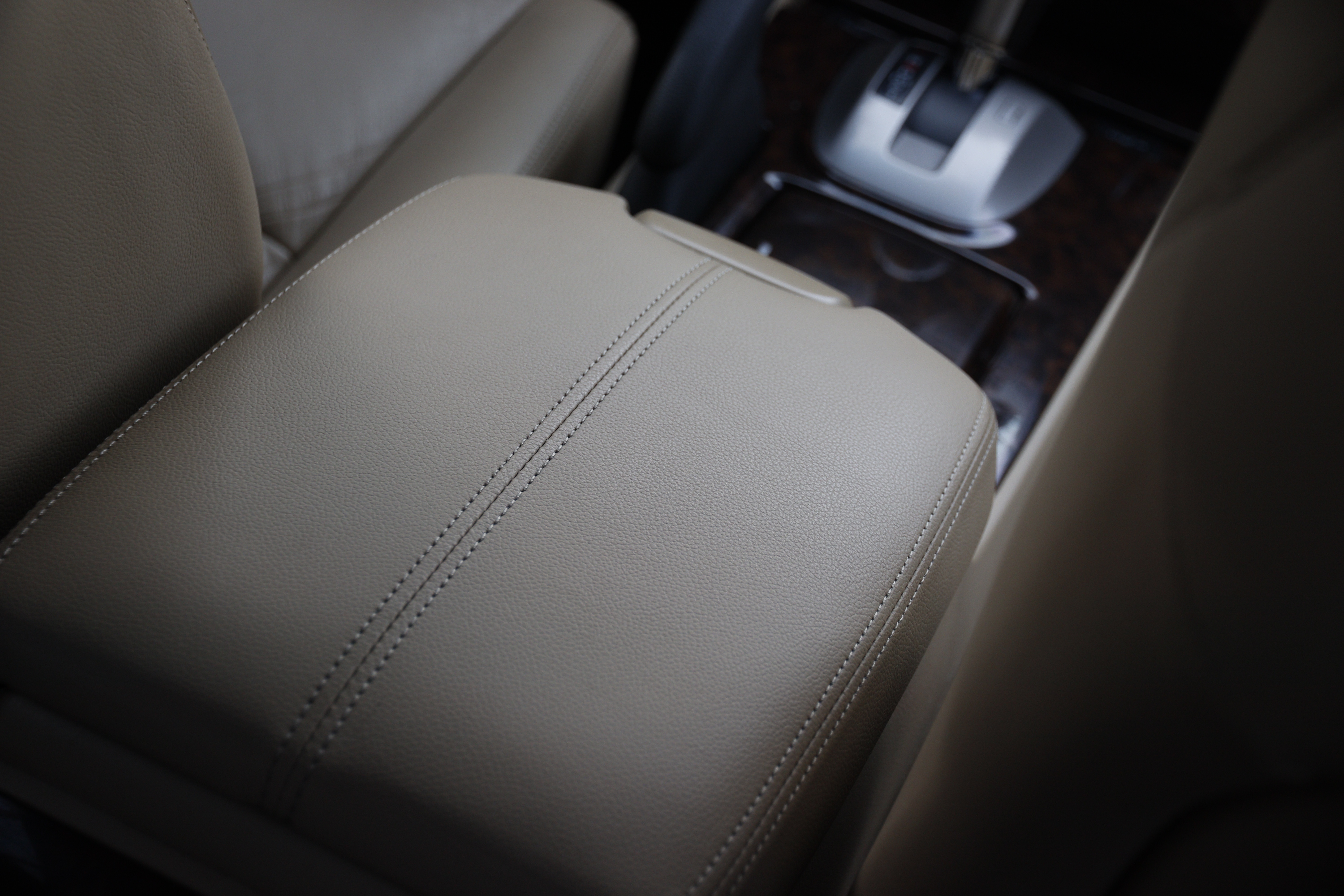 老车翻新修复本田,老车翻新修复晶锐