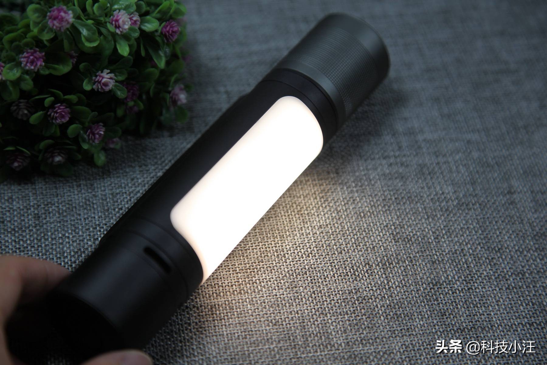 纳拓强光手电2000流明拆解,纳拓小直筒强光手电筒