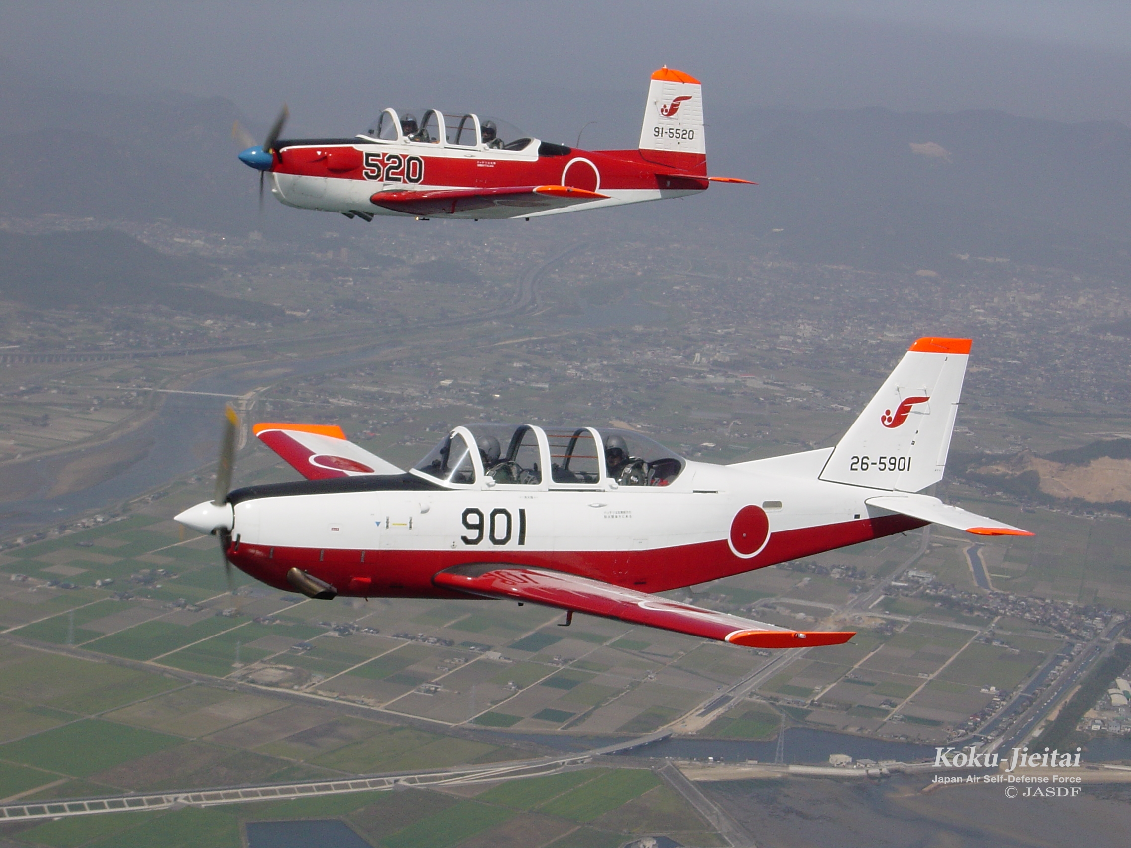 日本空中自卫队战斗机训练视频,日本富士直升机