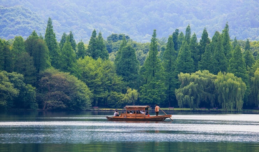 杭州西湖住宿推荐性价比高的,杭州西湖附近普通住宿价格