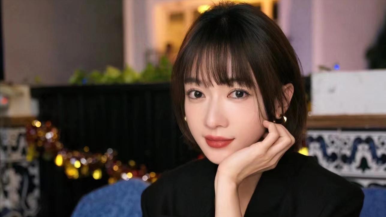 于正艺人横店聚餐许凯白鹿吴谨言,于正白鹿许凯最新消息