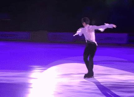 人类从古猿进化成人的盆骨的变化,人类的屁股到底有多奇怪