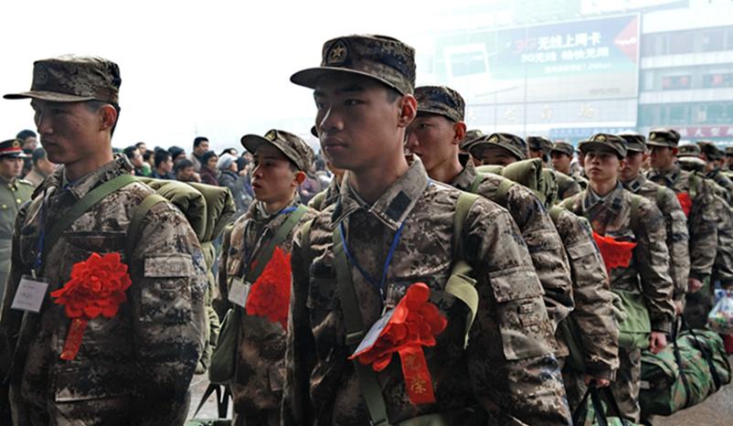 2022年“参军”要满足啥条件？身高标准进行调整，专科生喜从天降