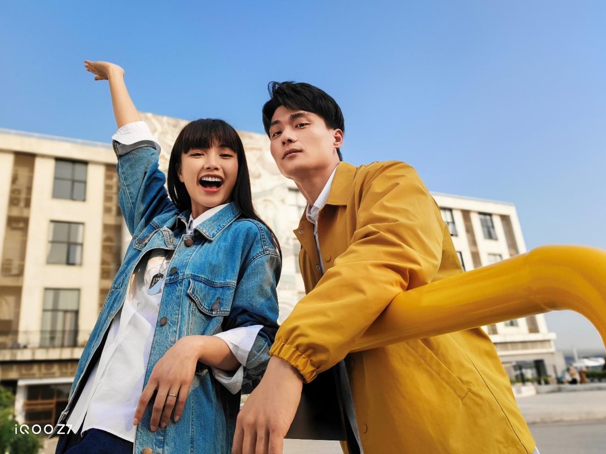 120w超级闪充vivoiqooz1x,iqooz7续航测试最新