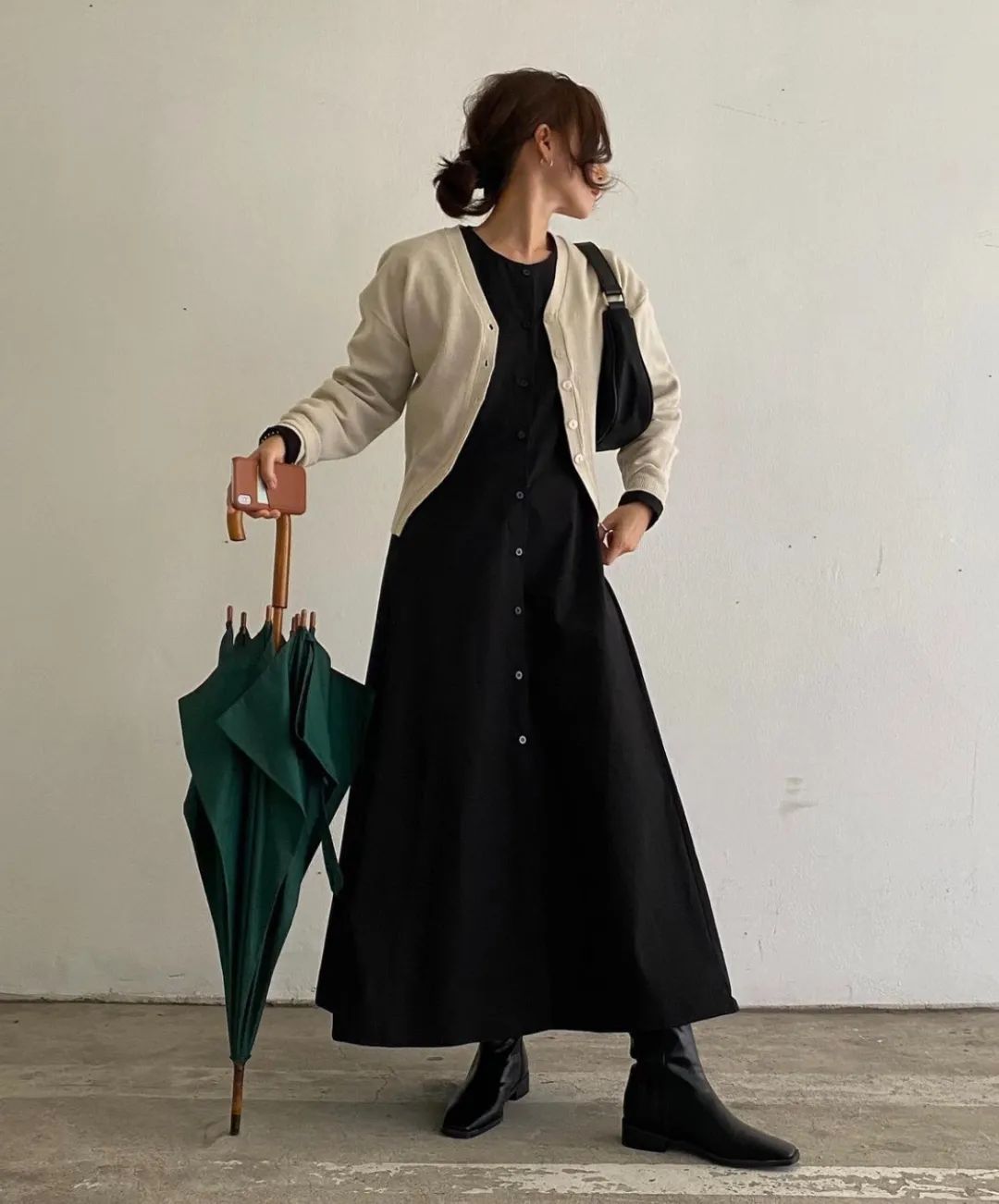 燕麦色肤色适合什么颜色头发,燕麦色外套搭配什么颜色内搭