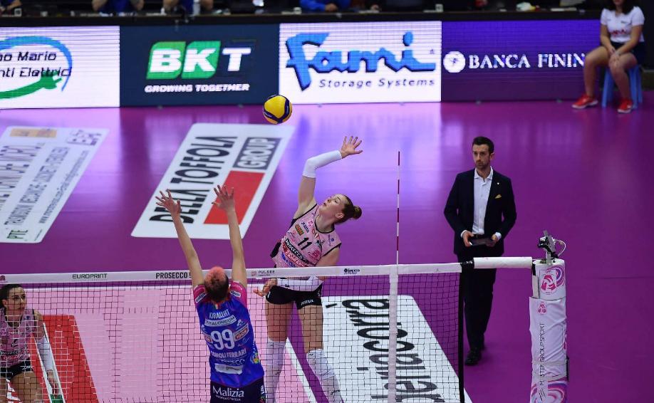 意大利女排发球超厉害,意大利女排接应复出