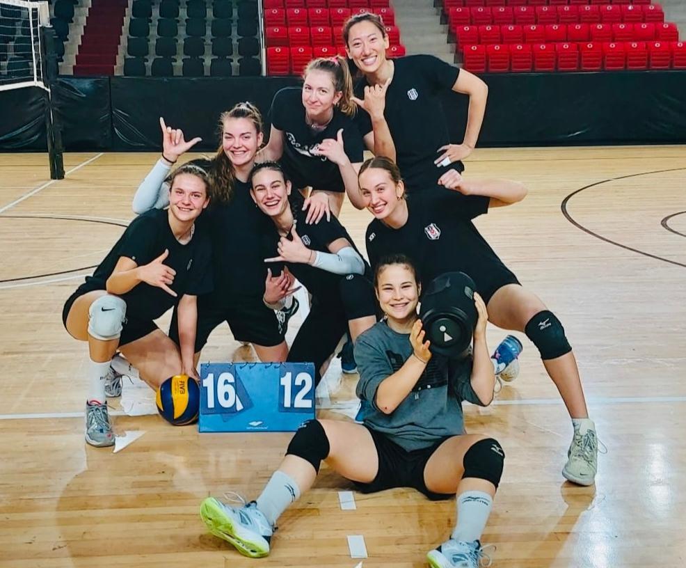 女排队员因请假幸免于难,女排土超联赛最新消息