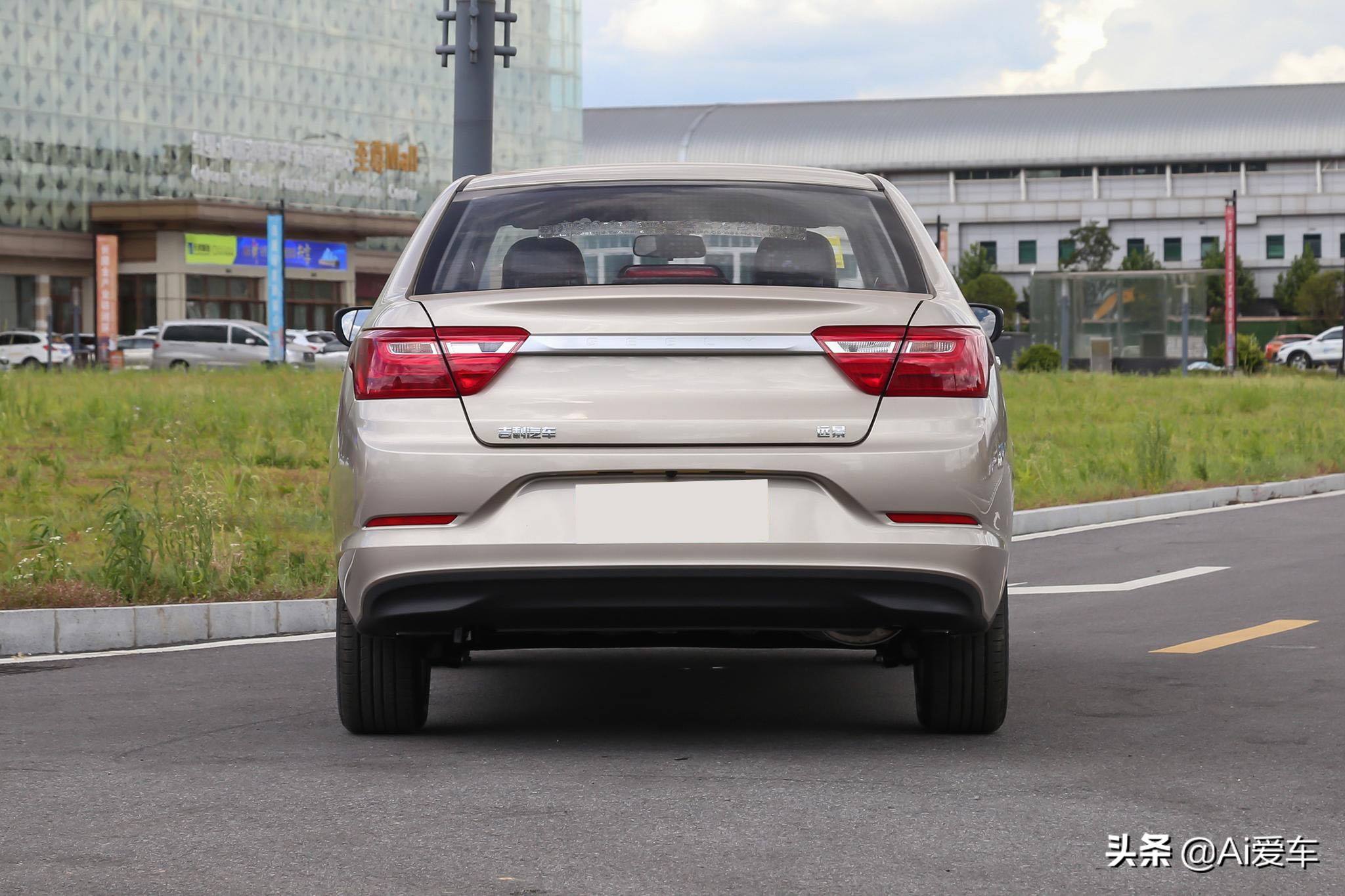 全新吉利远景年轻人代步首选车型,价格持续下探国民家轿吉利远景