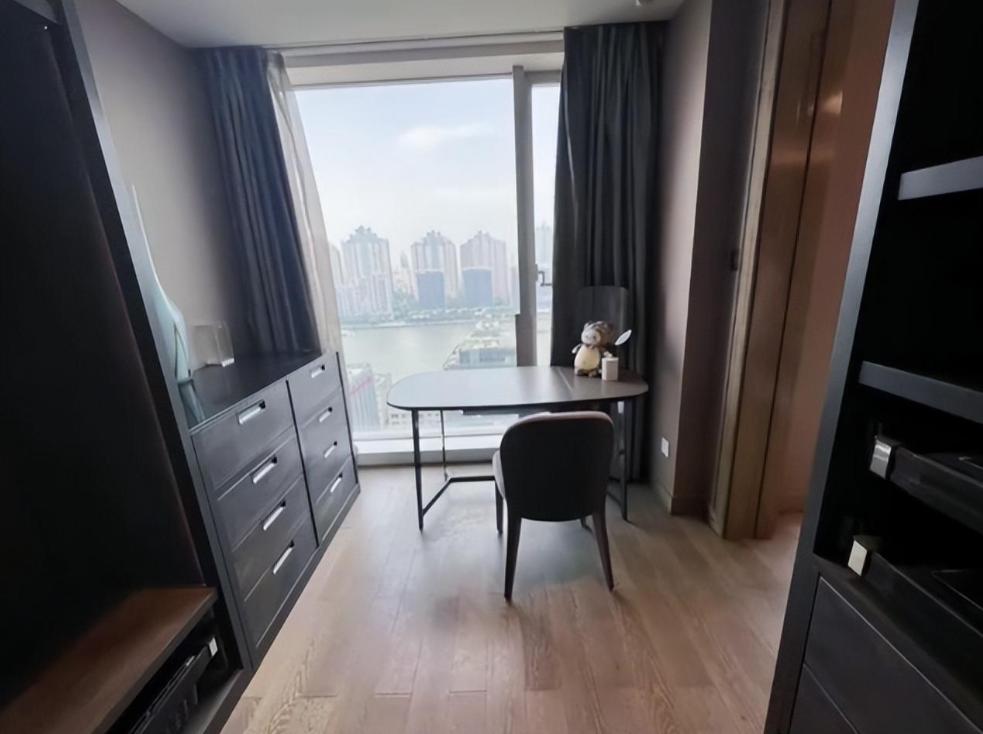 吴亦凡破产了？上海1.28亿豪宅疑似出售，房子406平可眺望陆家嘴