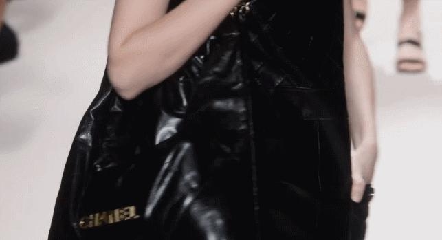 拒绝撞包的奢侈品包,这5款包包背出去一定会被夸好看