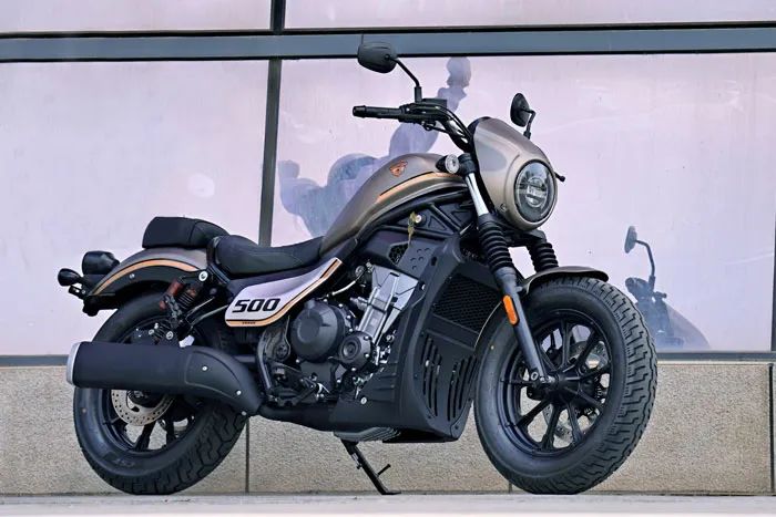 本田调整CM500价格为61800元，虽然怒降10000元，但结果合情合理