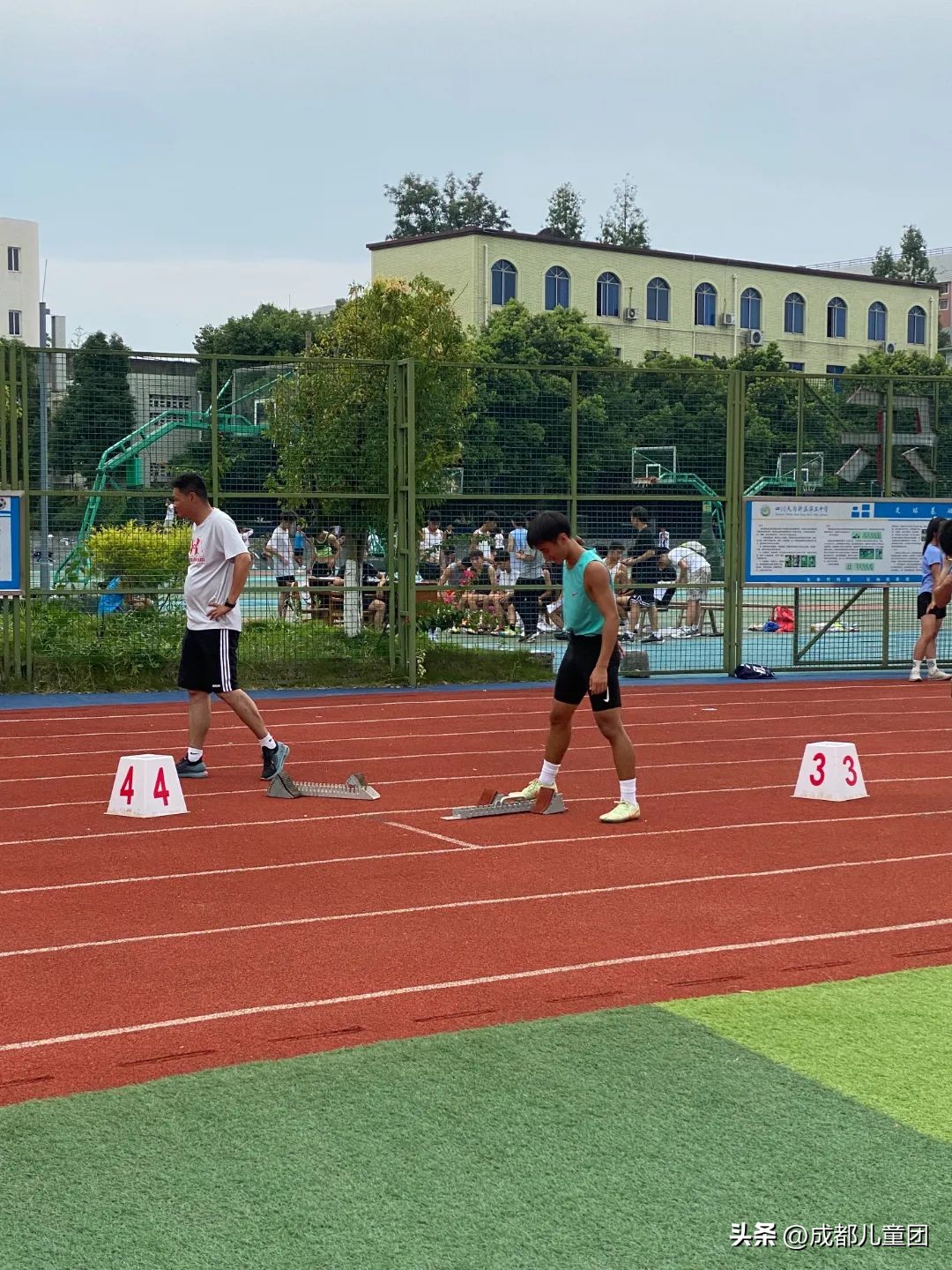 从教16年，带出3名高考体考满分学生，他说“体育升学”这条路，选择学校很重要